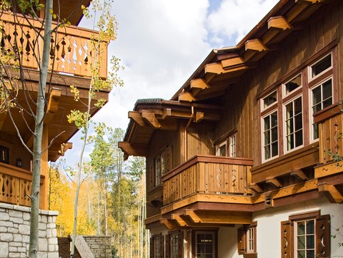 vail_front_door_chalets_pathway-CLEAR-CEDAR