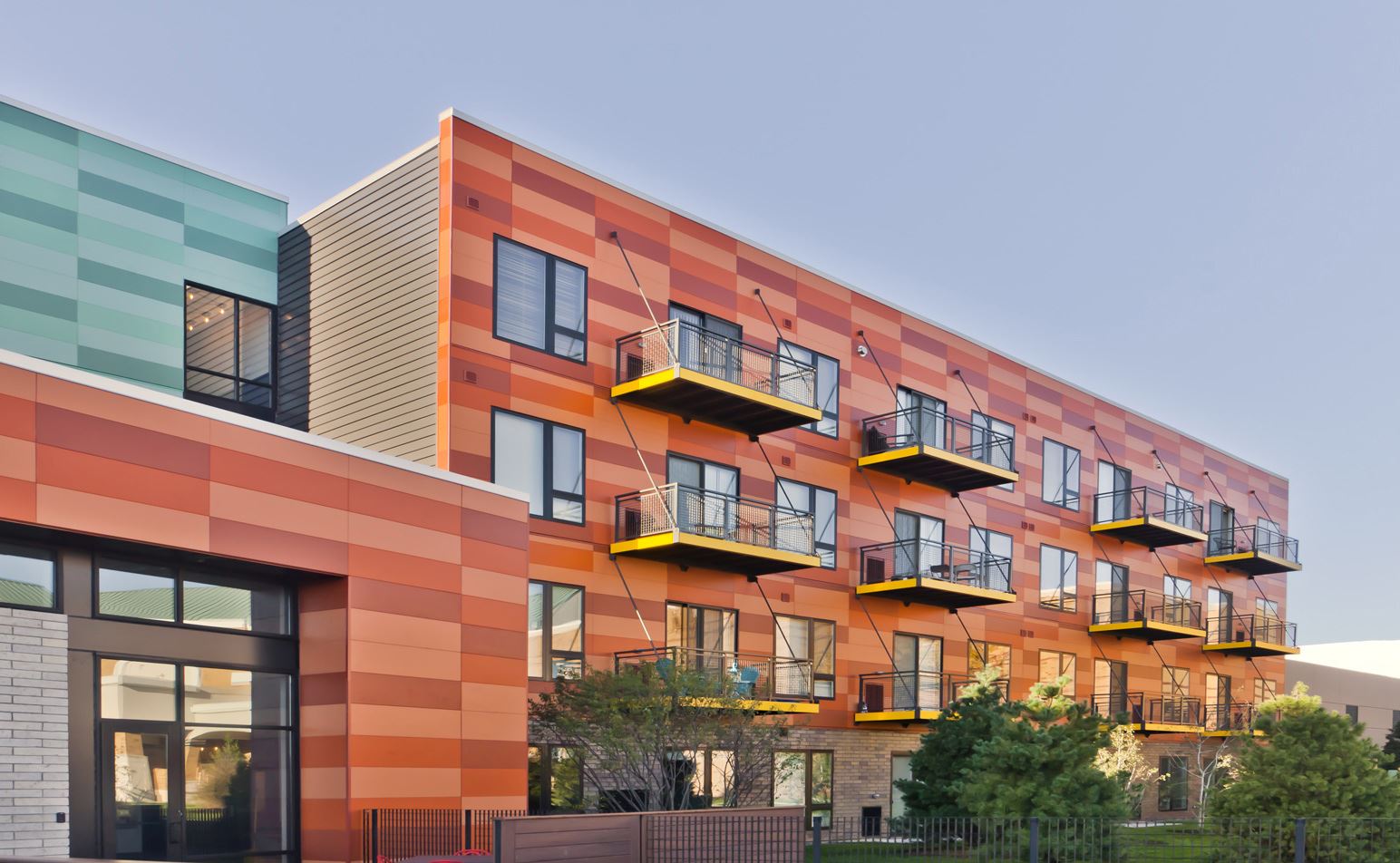 nichiha-illumination-multifamily-444Social-06c-crop